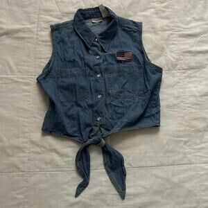 Denim Republic blue denim sleeveless button down vest with American flag patch